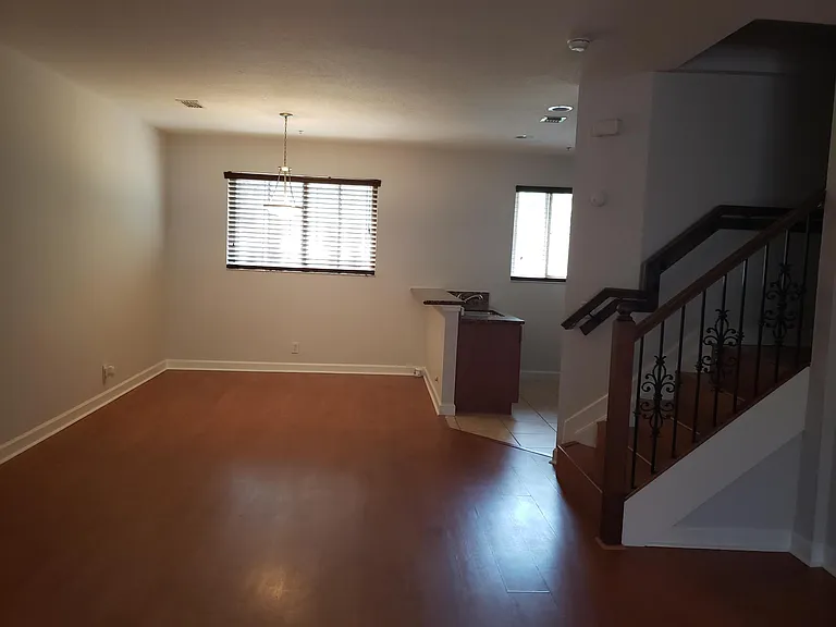 325 Bayfront Dr #325 — Photo 7