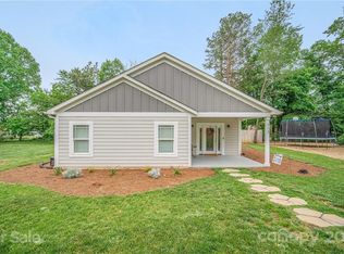 113 Mainview Dr, Mooresville, NC 28117