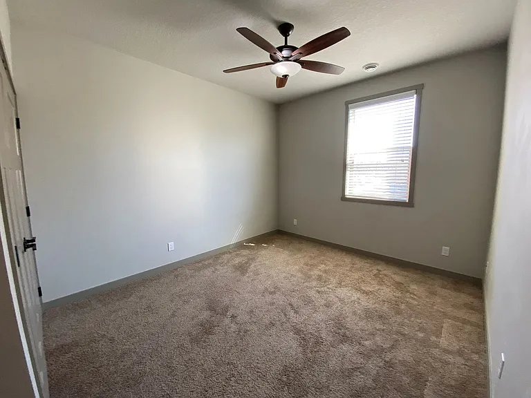4132 Lincoln Swing — Photo 9