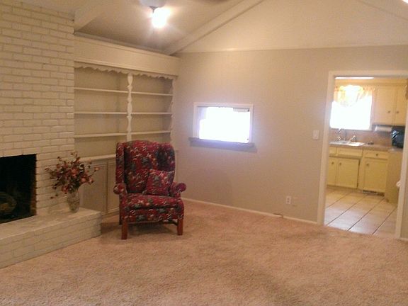 Den / family room