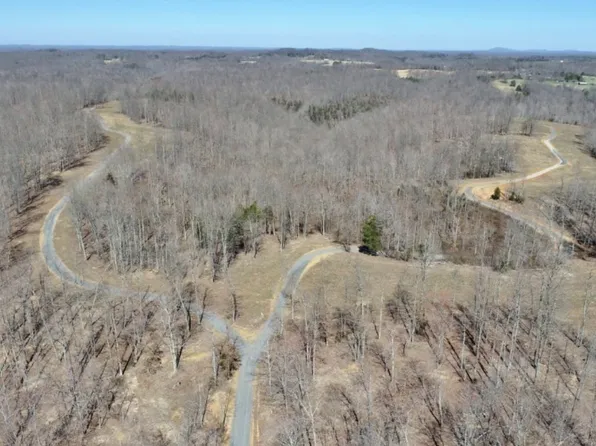 160 Enterprise Ln, Gainesboro, TN 38562