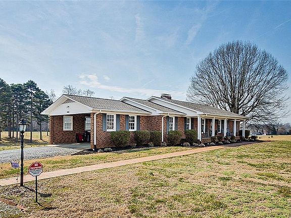 3rd image of 6540 Foushee Rd