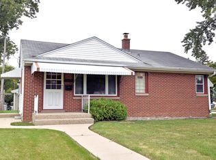 6800 W Kinnickinnic River Pkwy, Milwaukee, WI 53219