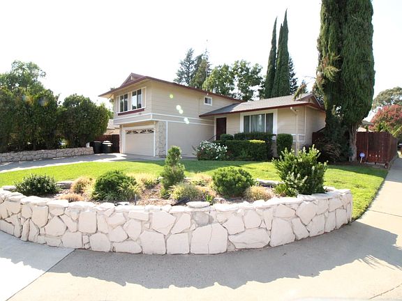 3rd image of 9341 Quesada Way