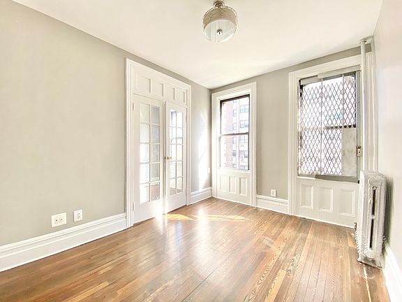 2nd image of 205 W 147th St #10AA