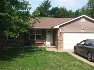 1349 Westchester Dr, Herculaneum, MO 63048