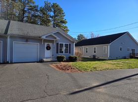 37 Lyman St, South Hadley, MA