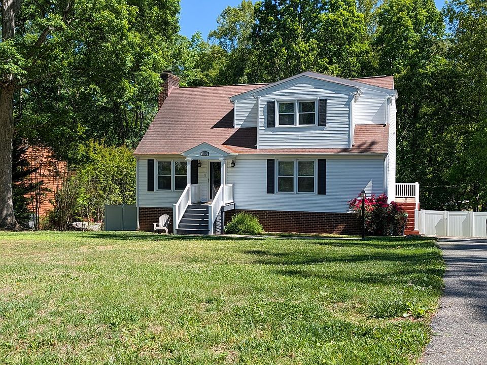1st image of 175 Goldfinch Dr