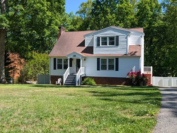 175 Goldfinch Dr, Lynchburg, VA 24502