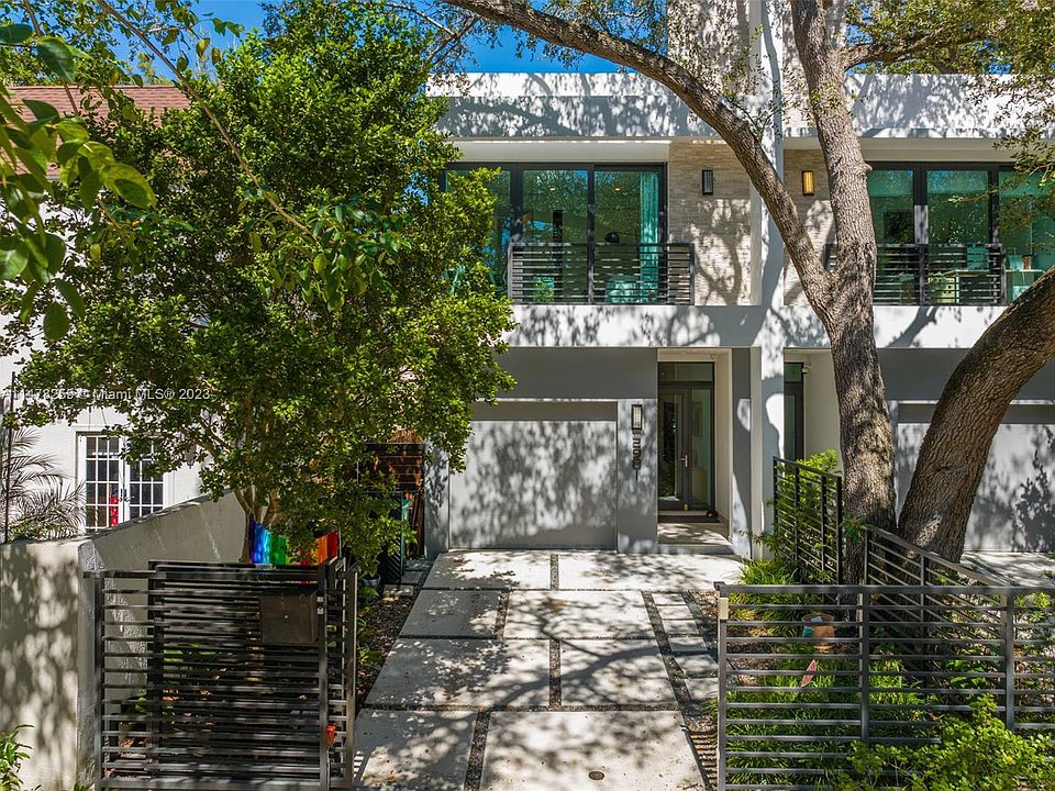 1st image of 2981 Jackson Ave #2981