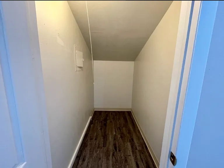 Oak Valley Apartments — Photo 12