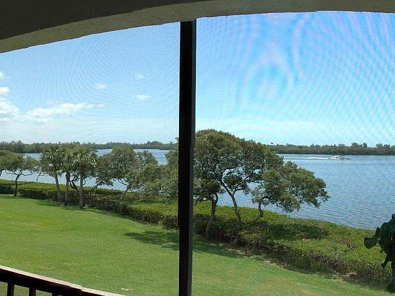 Further views out to Sarasota Bay