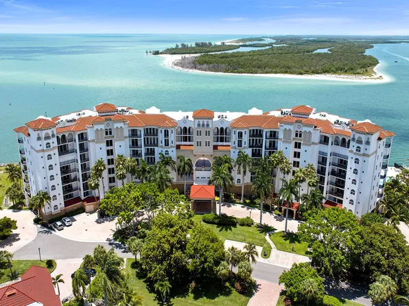 700 La Peninsula Blvd APT 603, Naples, FL 34113