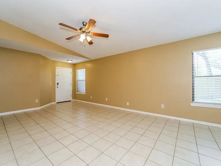 2244 Aspen Ridge Ct — Photo 4