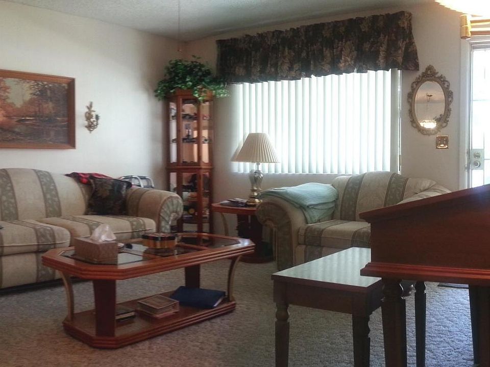 1st image of 11004 W Santa Fe Dr