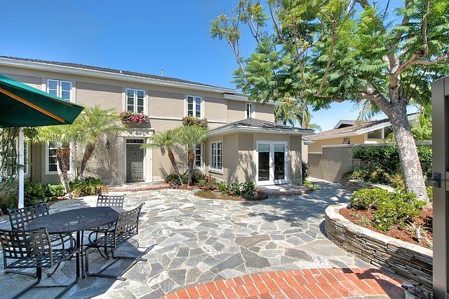 2nd image of 4184 Palisades Rd