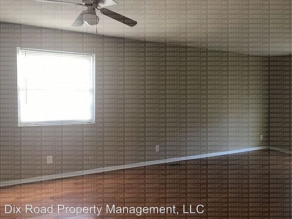 5th image of 3707 Greenwood Dr