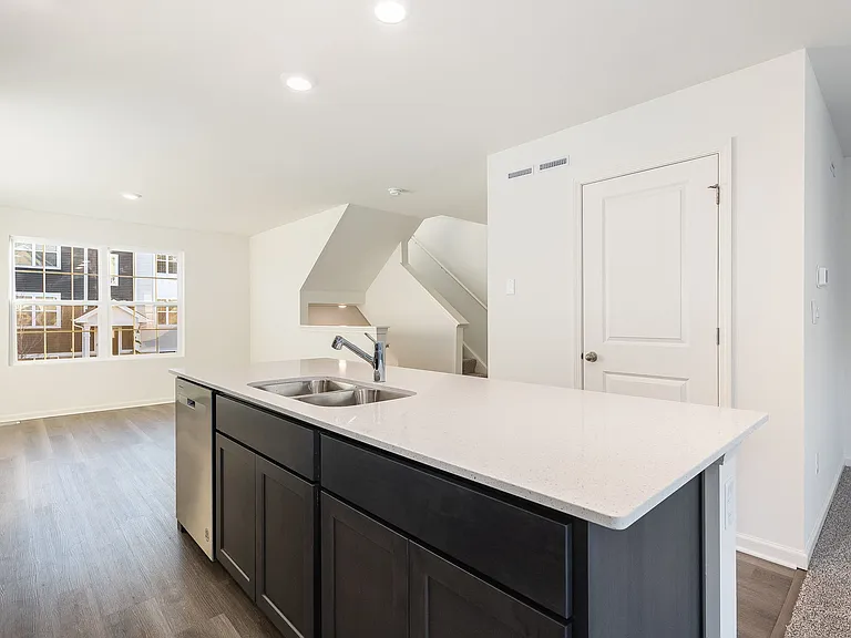 1059 Briar Glen Ct — Photo 3