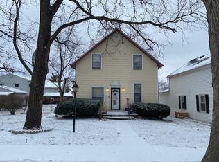 215 W Devlin St, Spring Valley, IL 61362