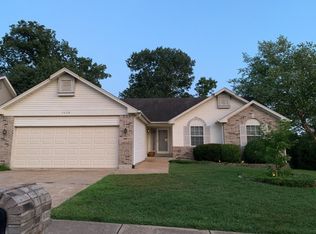 5638 Providence Place Dr, Saint Louis, MO 63129