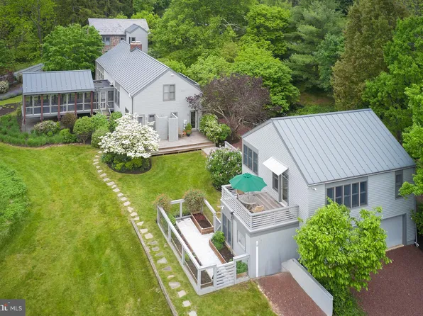 7 Hayden Ln, Ottsville, PA 18942