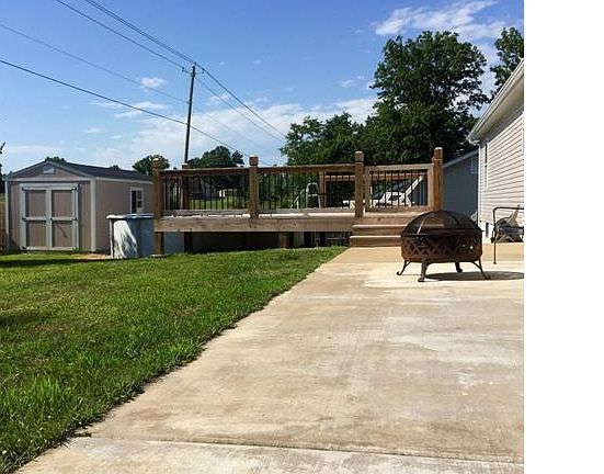 3rd image of 1440 Sleepy Hollow Dr