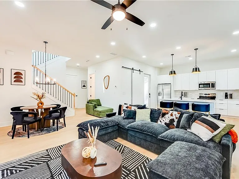 1239 Plaza Ave SW #B — Photo 4