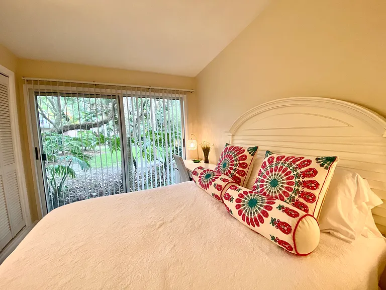 720 Lantana Ln #C — Photo 6