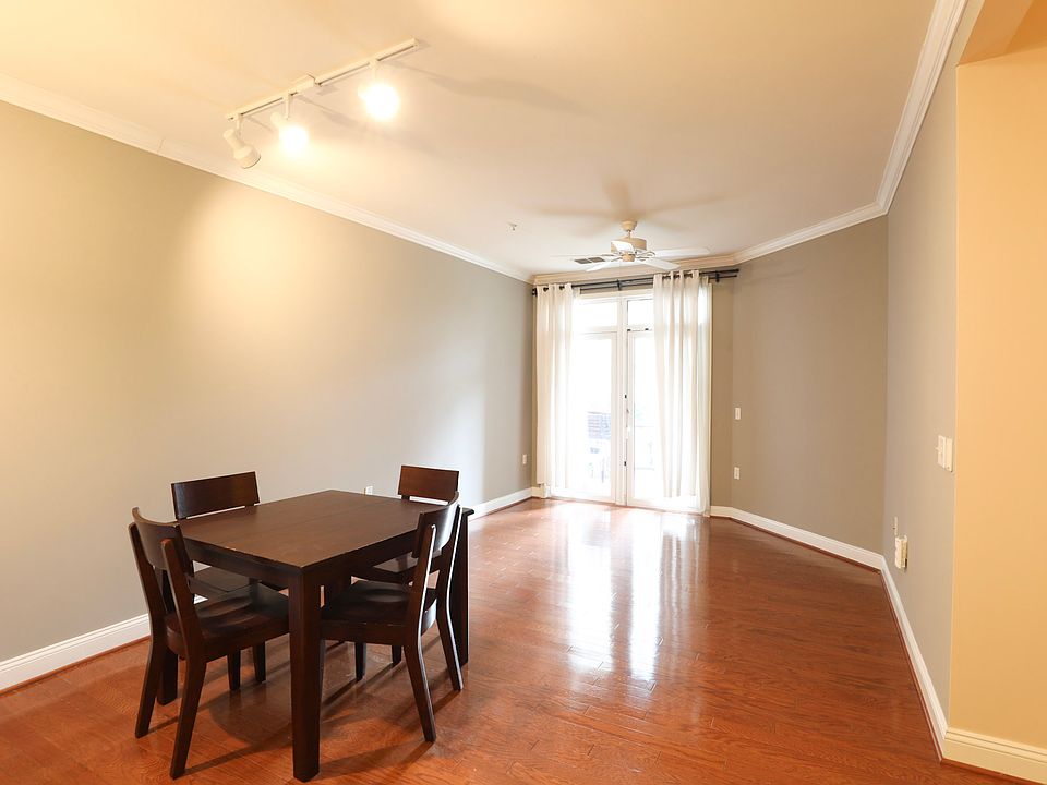 1st image of 1391 Pennsylvania Ave SE Unit 230
