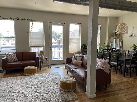 2nd image of 1489 Steele St APT 204