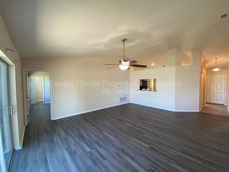250 Highland Meadows Ct — Photo 21