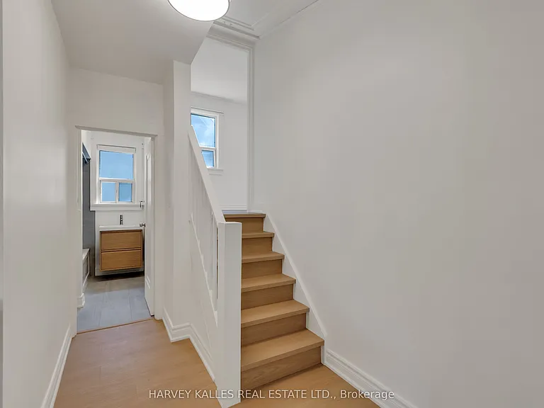 106 Florence Ave — Photo 10