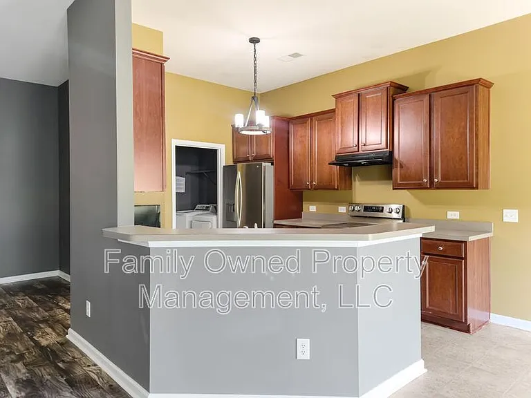 266 Mayfield Dr — Photo 11