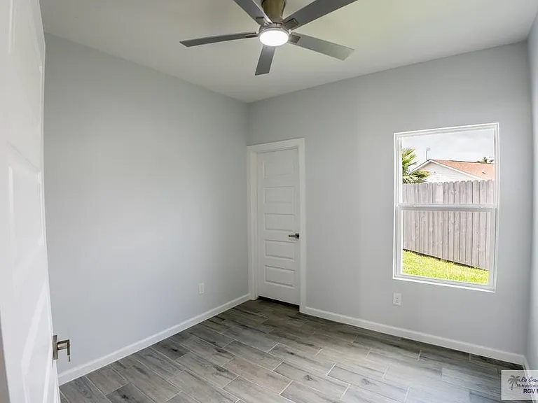1725 Clinton St #A — Photo 24