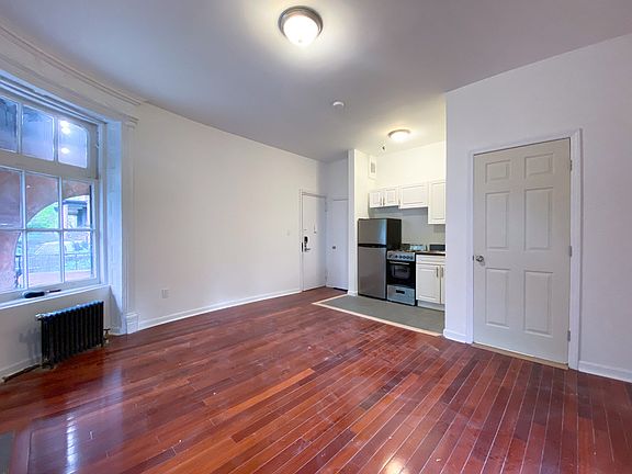 3rd image of 487 Clinton Ave #1AA