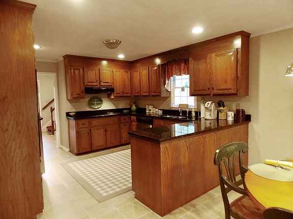 Eat in Kitchen