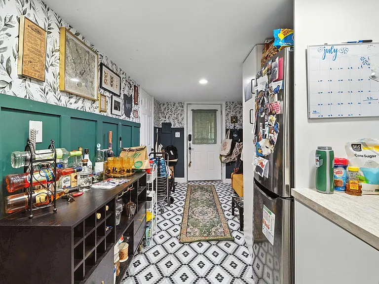 1120 I St NE #BASEMENT — Photo 4