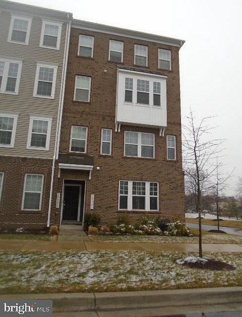 1st image of 10501 Neil Armstrong Way