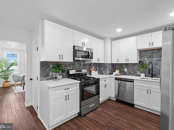 2nd image of 7529 Baltimore Annapolis Blvd