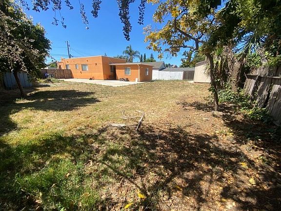 5th image of 914 Alice Ave
