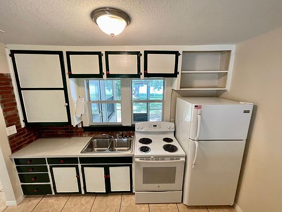 5th image of 12504 Forest Hills Dr