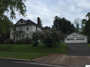 305 E 4th St, Washburn, WI 54891