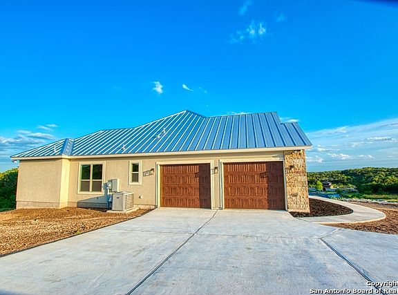 4th image of 156 Private Road 2771
