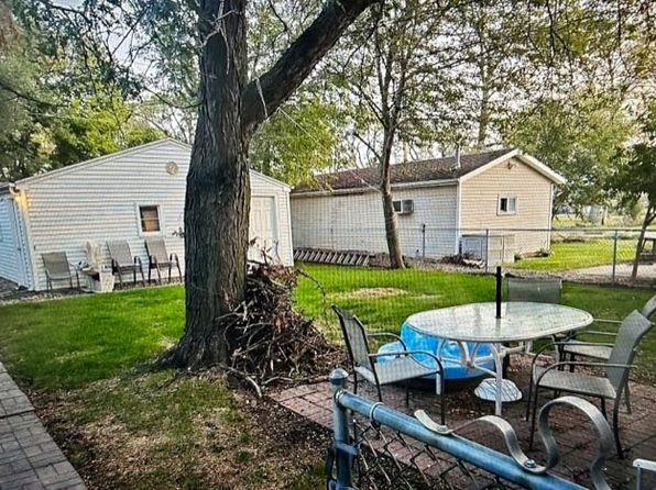 cedar-rapids-iowa-73095316 picture