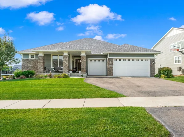 19221 Huxley Ave, Lakeville, MN 55044