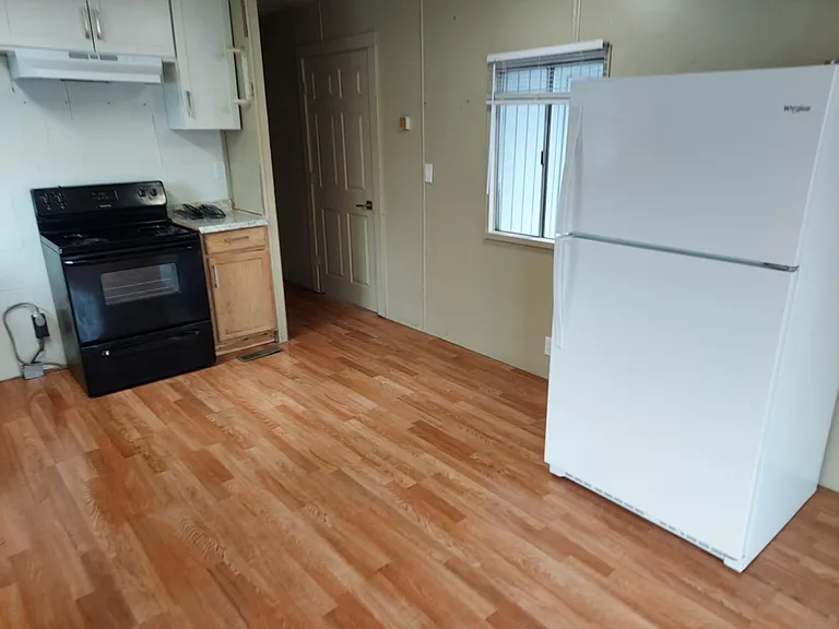 38125 Mount Hope Dr — Photo 3