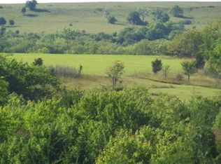 18140 Missionview Rd, Eskridge, KS 66423