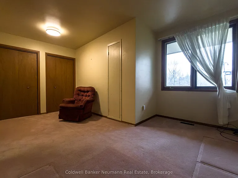 4711 Watson Rd S — Photo 9