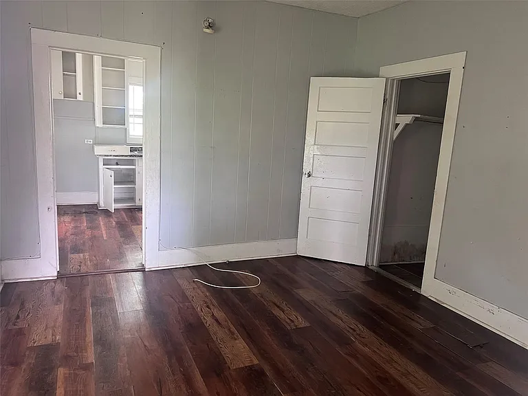 613 S Harrison Ln — Photo 6