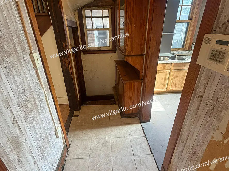 809 Pierce St — Photo 10